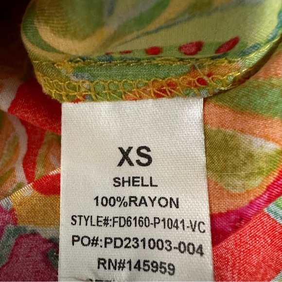 Vici Coveted Button Down Shirt Dress colorful tropical Hawaiian summer cover-up - Picture 11 of 12